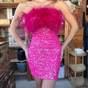 B. Darlin Pink Sequin Feather Trim Strapless Mini Dress 1MPZ314E Fuchsia XS NEW